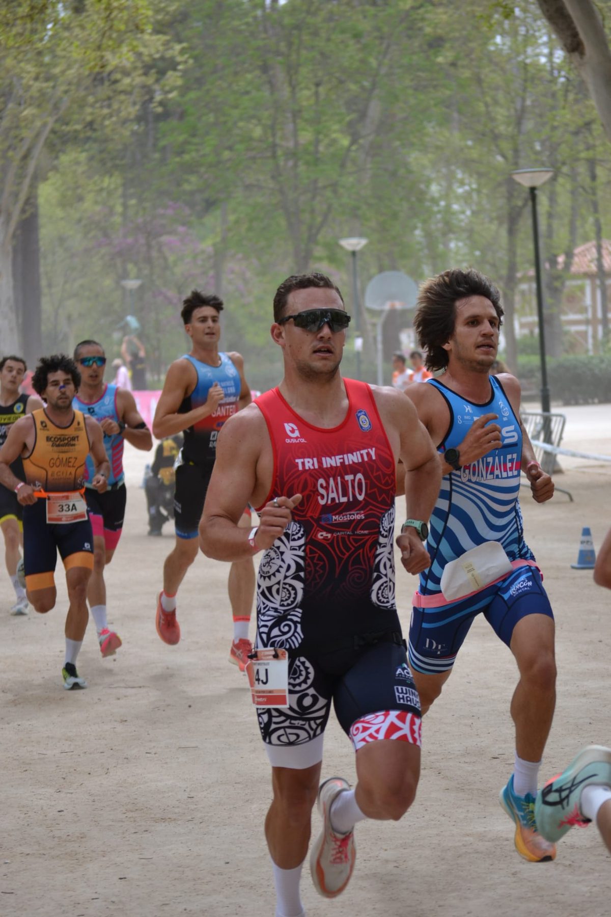 Adrián Salto en carrera a pie
